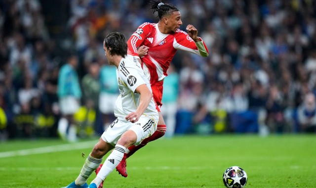 九游官网-马卡：贝林带队反扑却无力回天，赫伊森饱受煎熬A费被奥利塞拿捏