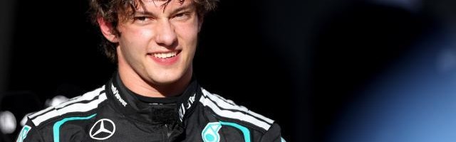 jiuyou-F1中国站安东内利创最年轻杆位纪录 梅奔包揽头排